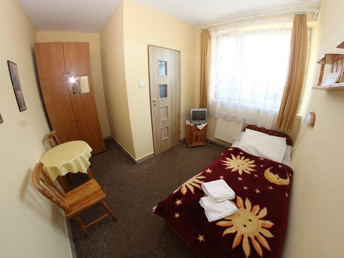 Hotel Daisy Budget Krakow Ngoại thất bức ảnh