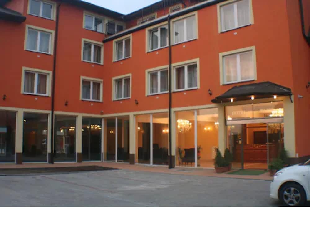 Hotel Daisy Budget Krakow Ngoại thất bức ảnh