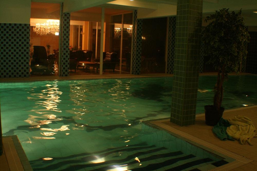 Hotel Daisy Budget Krakow Ngoại thất bức ảnh