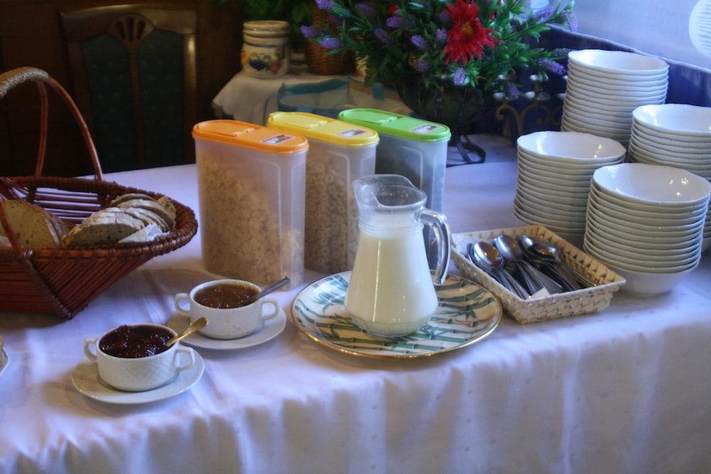 Hotel Daisy Budget Krakow Ngoại thất bức ảnh