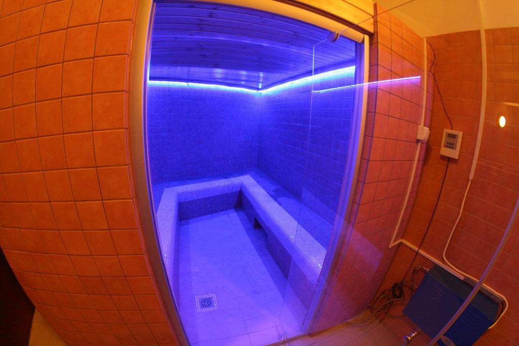 Hotel Daisy Budget Krakow Ngoại thất bức ảnh