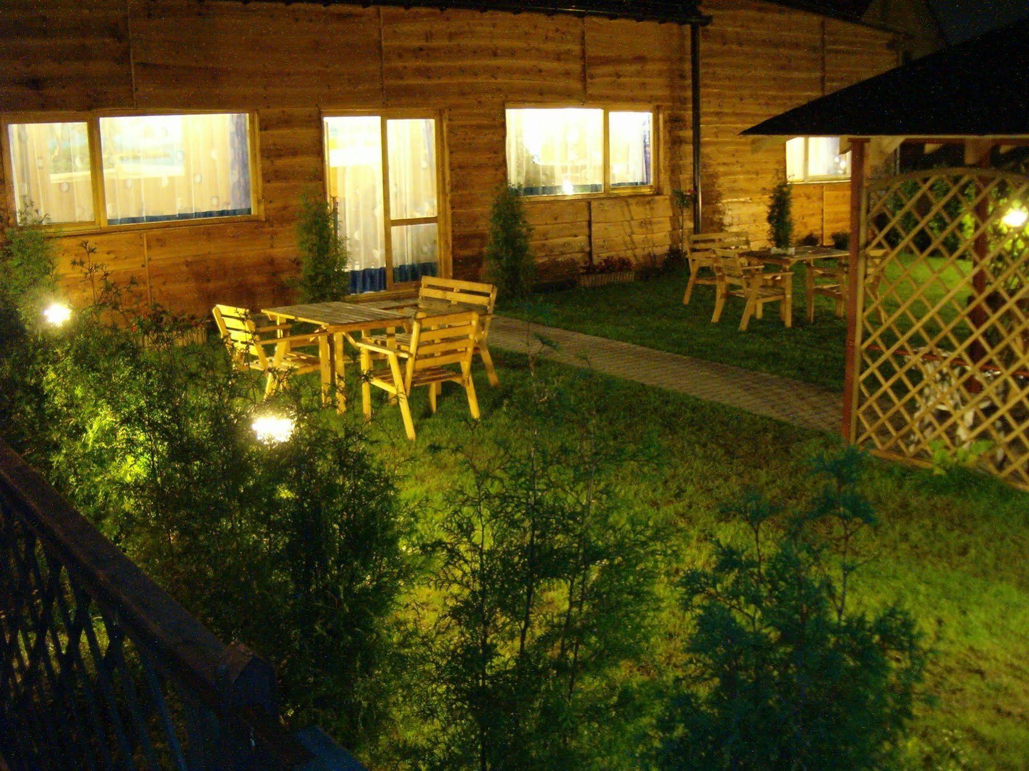 Hotel Daisy Budget Krakow Ngoại thất bức ảnh