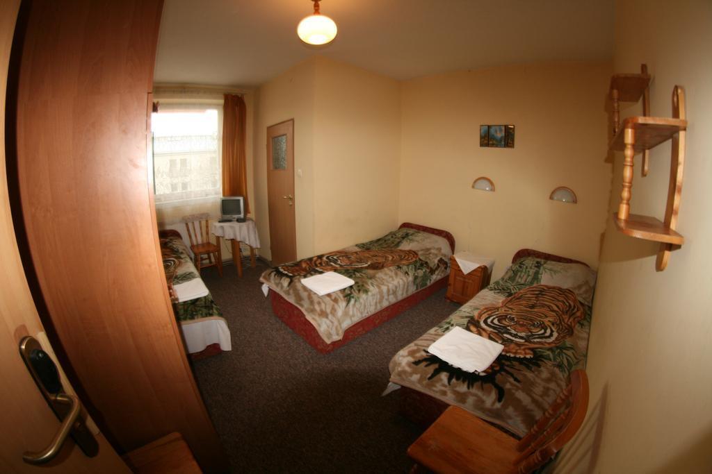 Hotel Daisy Budget Krakow Ngoại thất bức ảnh
